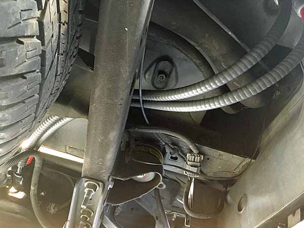 winch155 rear plug conduits.jpg